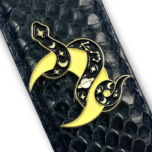 Gold enamel galaxy snake on a crescent moon pin - Picture 8 of 8